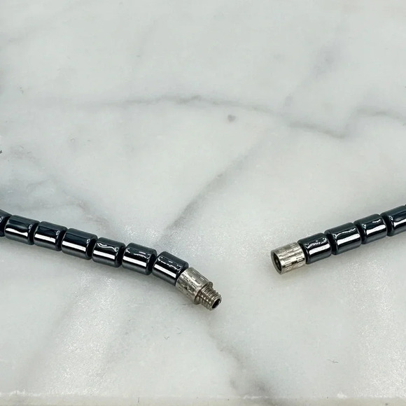 Vintage Hematite Heart Necklace Mother Of Pearl Beads Barrel Clasp Unise… - Picture 7 of 8